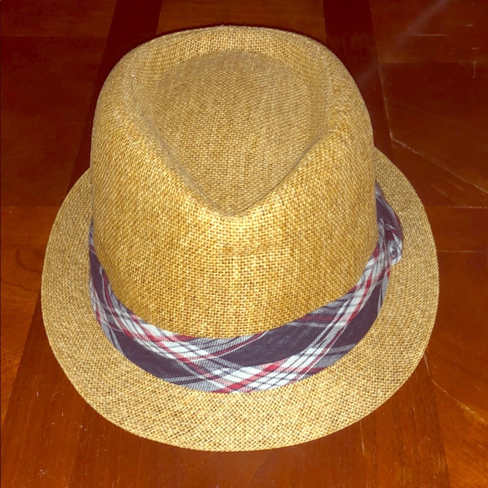 Straw hat. New.